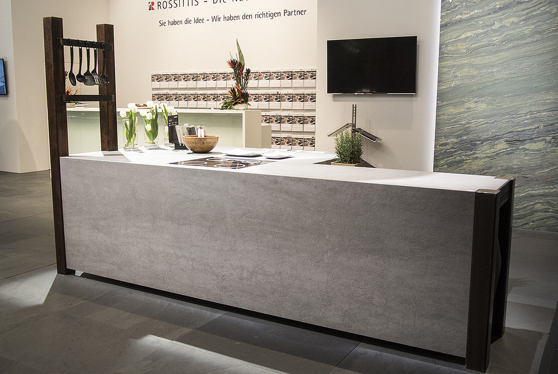 Laminam Pietra di Savoia Grigia Sonderprojekt — Detail