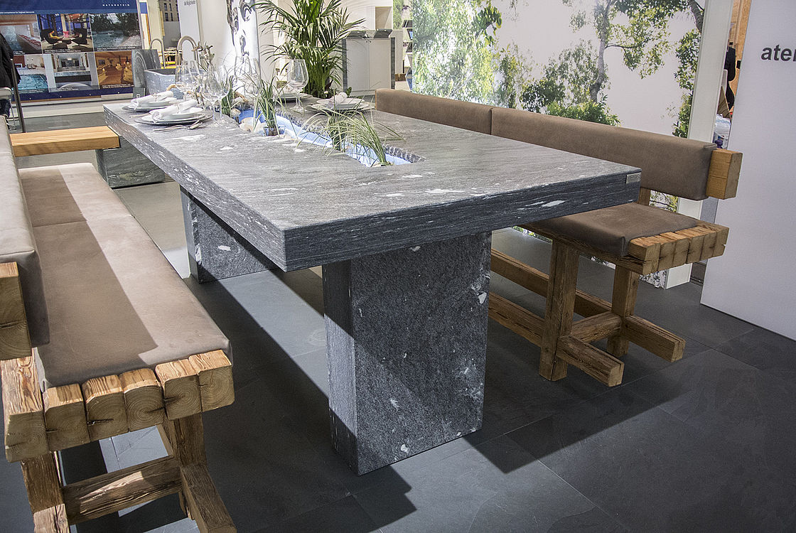 Tauern Dunkelblau Sonderprojekt — Detail