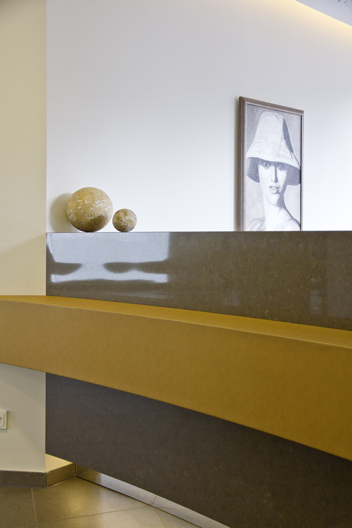 Caesarstone 4350 Mink Sonderprojekt — Raumansicht