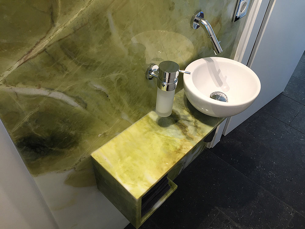 Green Abbey / Belgisch Granit Badezimmer — Perspektive