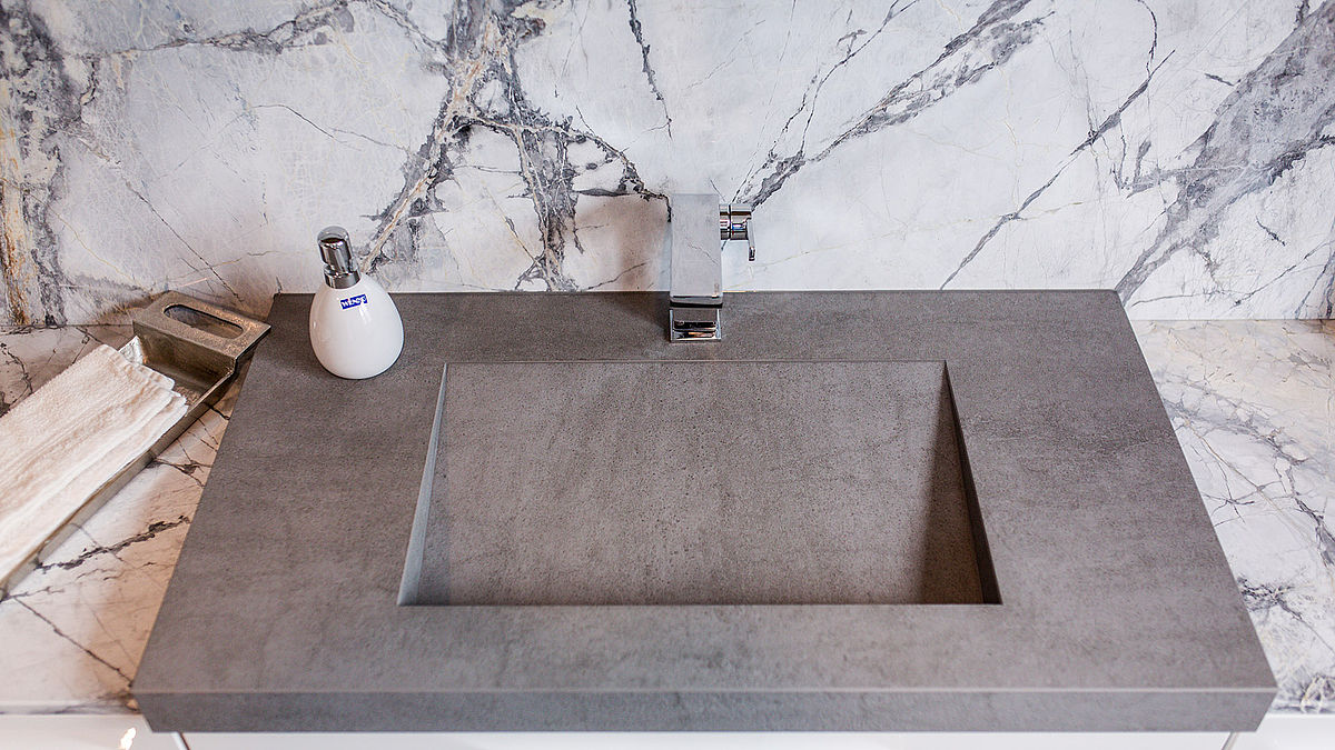 Pietra di Savoia Grigia / Illusion Badezimmer — Raumansicht