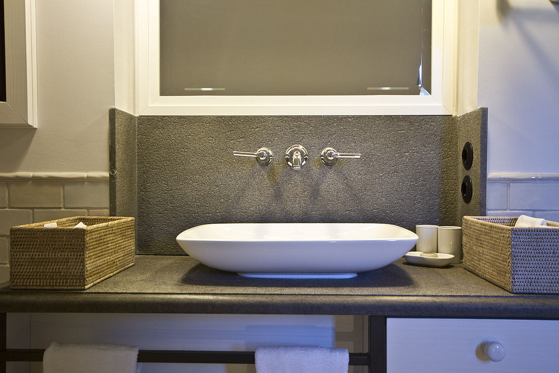 Basaltina Badezimmer — Nahaufnahme