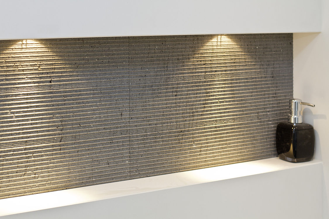 Caesarstone 1141 Perfect White / Basaltina Badezimmer — Raumansicht