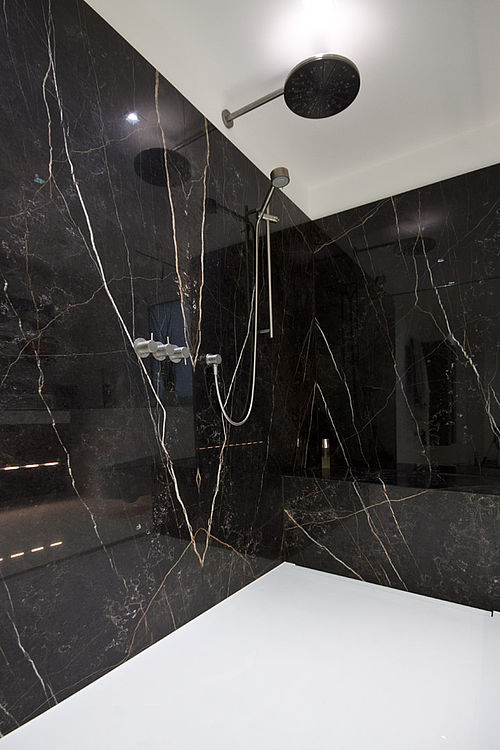 New Port Saint Laurent / Thassos Badezimmer — Detail