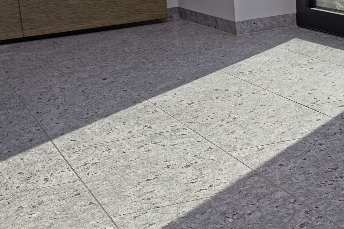 Blossom White Bodengestaltung — Perspektive