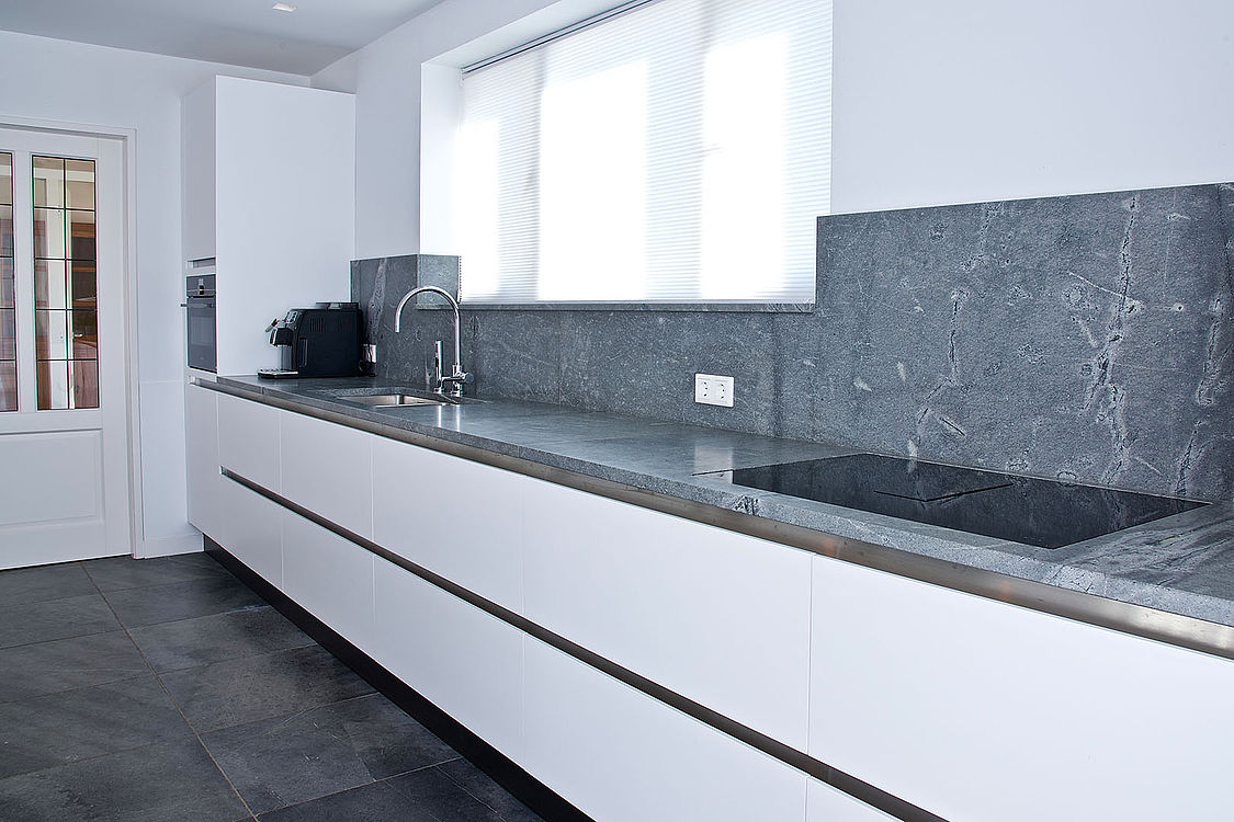 Sky Blue Küche — Seitenansicht