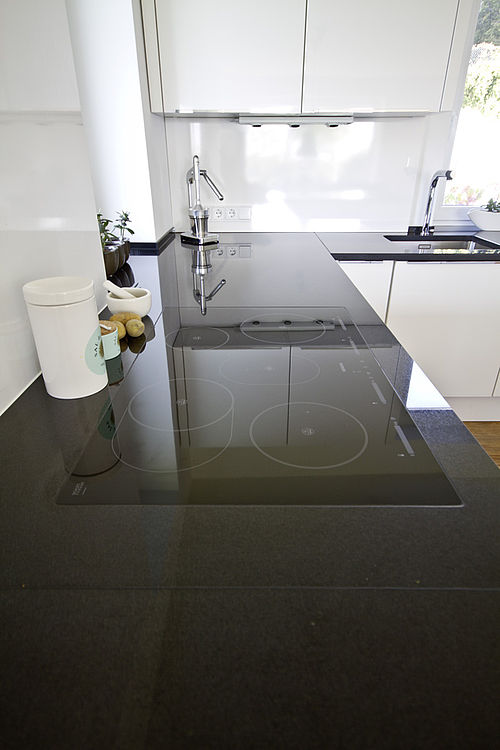 Nero Assoluto Küche — Detail