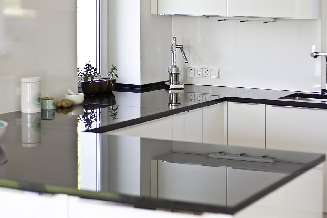 Nero Assoluto Küche — Nahaufnahme