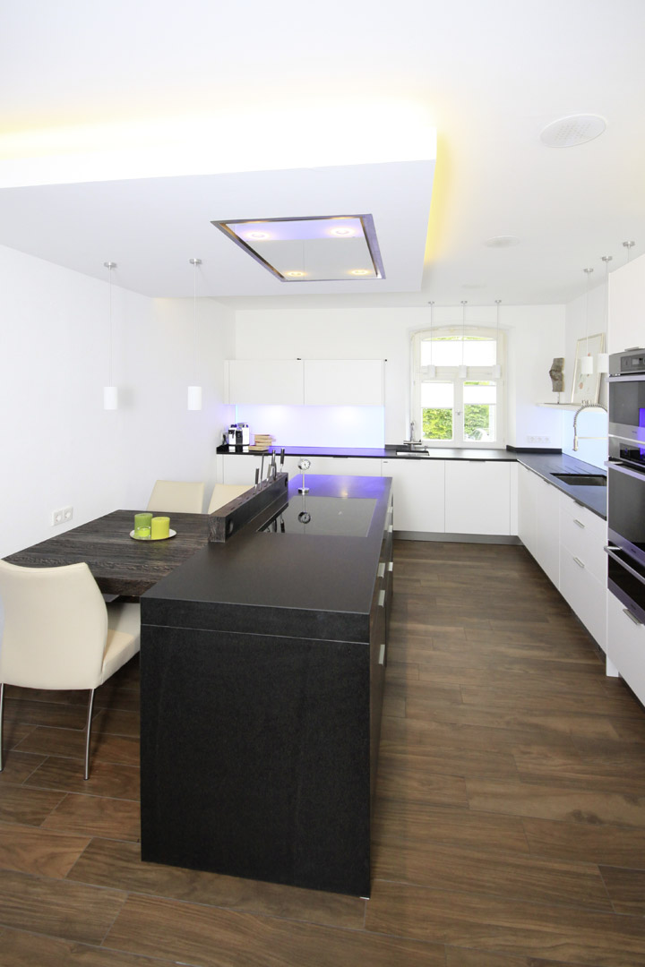 Devil Black Küche — Raumansicht