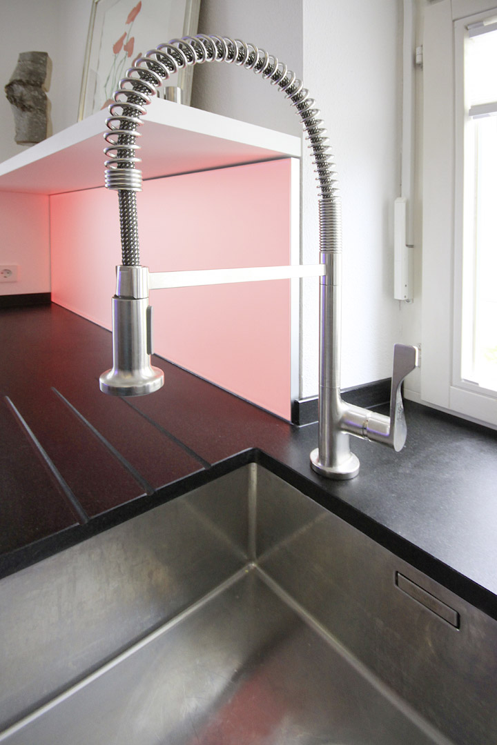 Devil Black Küche — Materialdetail