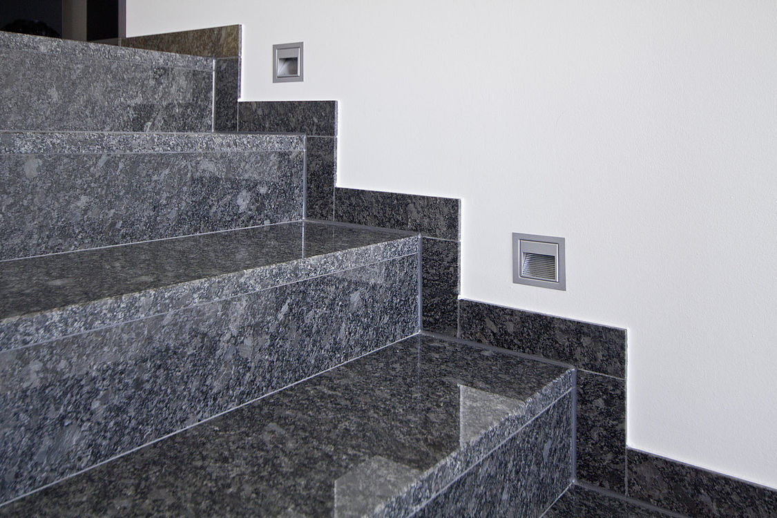 Steel Grey Treppenanlage — Perspektive